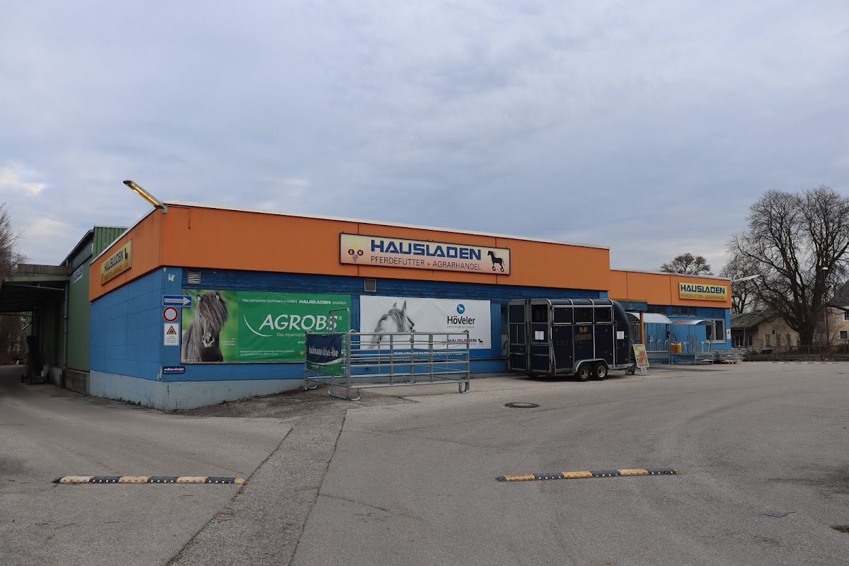 Hausladen Pferdefutter & Landhandel GmbH - Foto 3