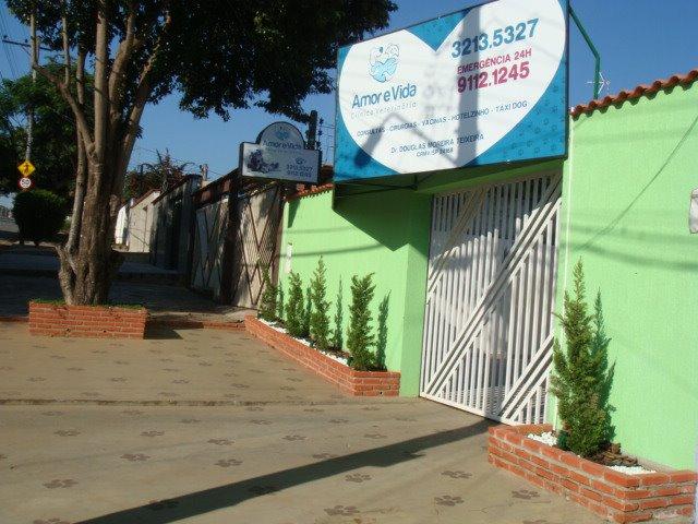 Clínica Veterinária Amor e Vida