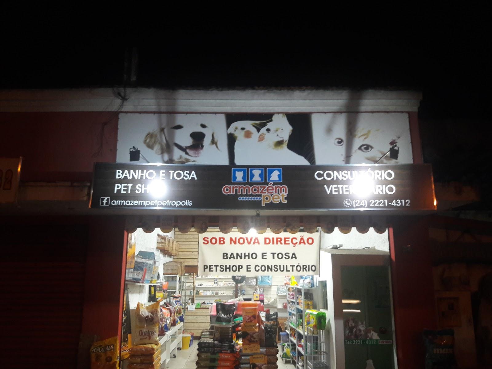 Arara Vermelha - Petrópolis