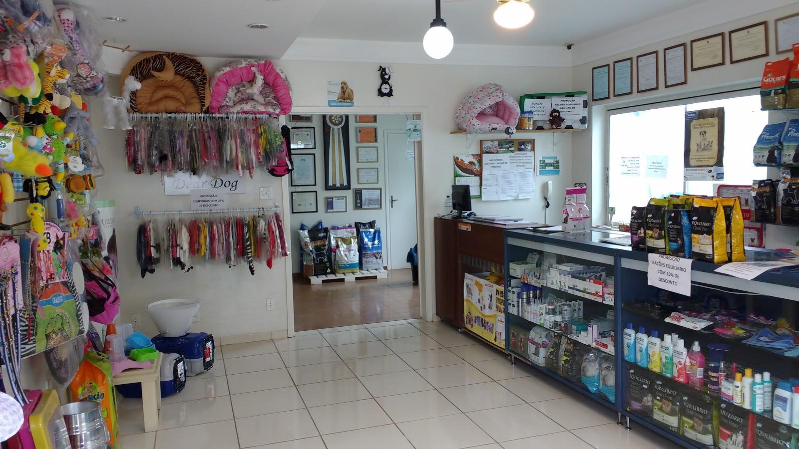 Mac Dog Pet Shop e Fabiula Zimermam Escola de Estética Canina