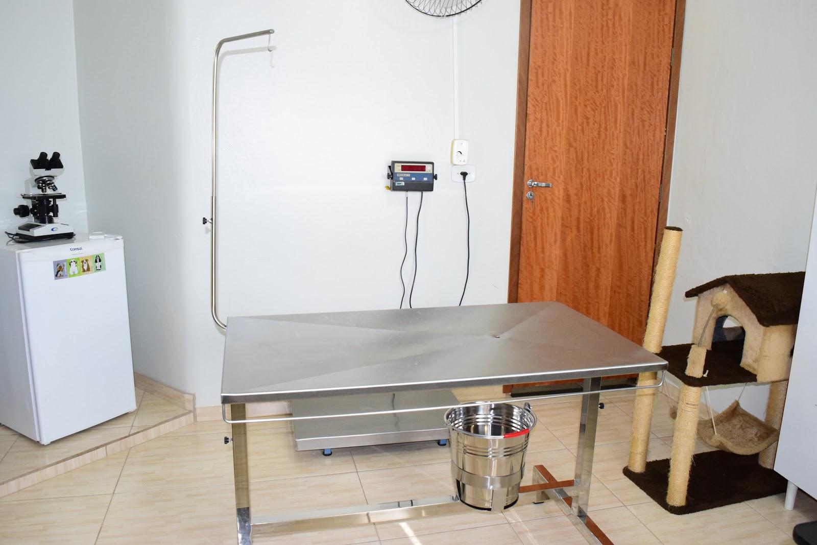 Pelos e Patas Clinica Veterinária e Pet Shop