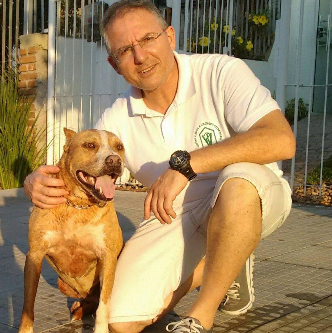 Centro Clínico e Cirúrgico Veterinário - CCCV